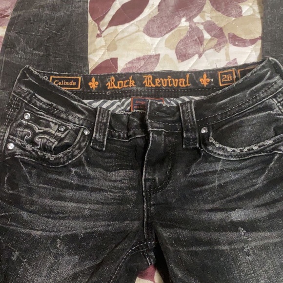 In good condition wore a couple of times nothing wrong with them - Picture 3 of 3